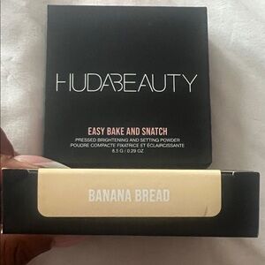 HUDA BEAUTY Easy Bake Setting Powder - Banana Bread